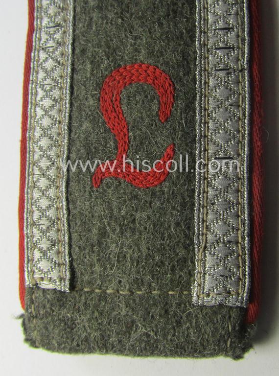 Superb - albeit single! - example of a WH (Heeres), early- (ie. mid-)war period- (ie. 'M40'- ie. 'M43'-pattern) neatly 'cyphered' NCO-type shoulderstrap as was intended for usage by an: 'Uffz. eines Artillerie-Lehr-Abts. o. Rgts.'