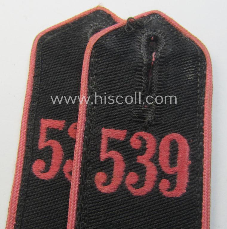 Pair of bright-pink-piped so-called: 'Motor-HJ'-shoulderstraps as was intended for a: 'Hitlerjunge' who served within the 'Bann 539' (539 = 'Bann Vöcklabruck' in the 'Gebiet Südost Oberdonau'