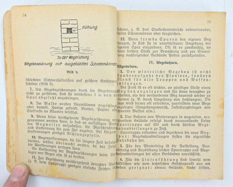 German WH 'Winterbattle' pocketbook