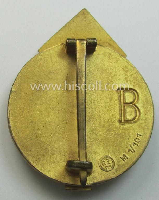 'HJ'-related so-called: 'HJ-Führer-Sport-Abz.' being a maker- (ie. 'RzM M1/101' or: 'G. Brehmer'-) marked, 'Buntmetall'-based (and 'B'-numbered), example that comes in a hardly used- nor worn, condition