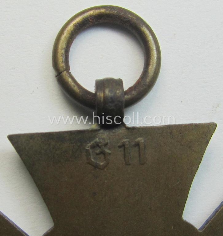 Attractive, (post) WWI-period: 'Frontkämpferkreuz 1914-18 mit Schwertern' (ie.: 'Kriegsteilnehmerkreuz 1914-18 mit Schwertern') being a maker- (ie. 'G 11'-) marked example that came stored in its truly luxuriously-styled, bright-red-coloured et...
