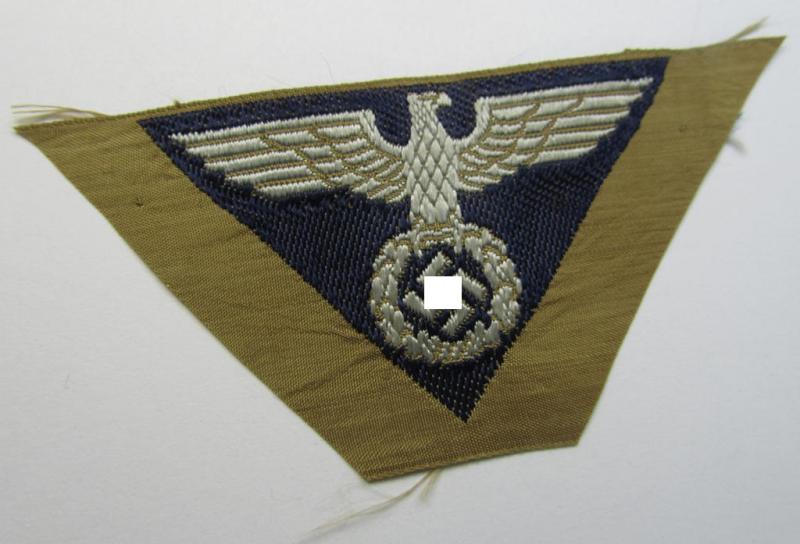 Attractive, SA-related cap-eagle as was intended for the: 'Lagermütze' (ie. side-cap) being an example as woven on a darker-blue-coloured background and as such intended for members within the: 'SA-Gruppe Hansa o. Hessen'