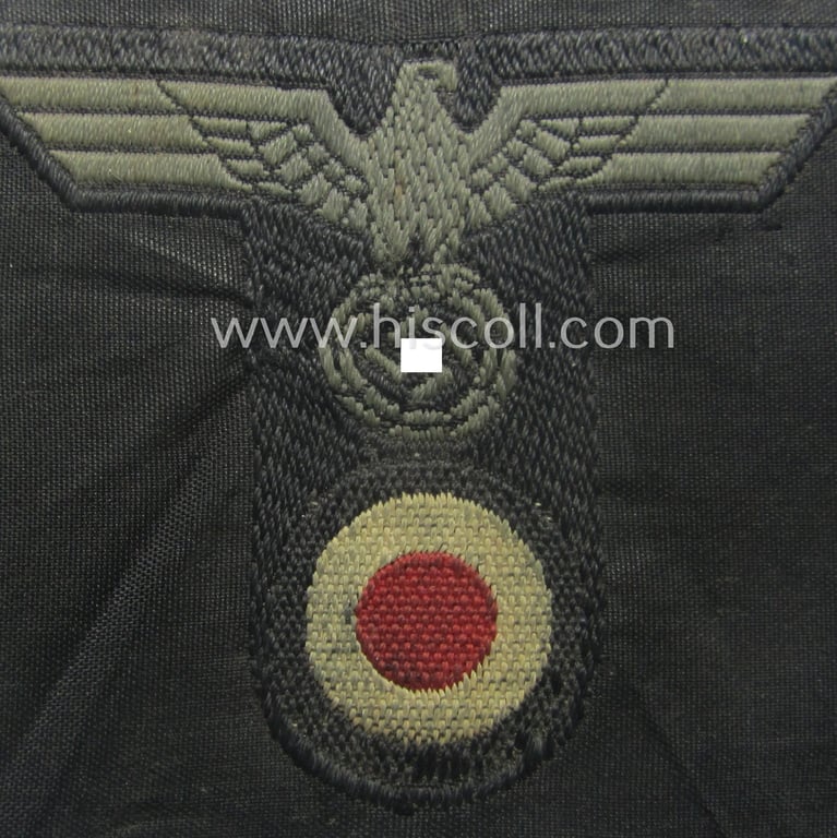 Superb - 'virtually mint- ie. unissued'! - WH (Heeres) 'Pz'-related, 'T-shaped' ie. 'M42'-pattern cap-eagle/cocarde (ie. 'Mützentrapez') as executed in 'BeVo'-weave pattern as produced for usage on the (impopular) 'M-42'-model Pz-side-caps