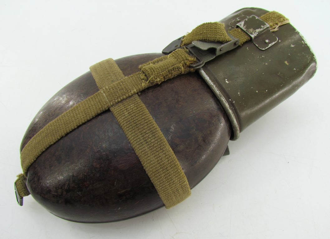 Wehrmacht 'Coconut' M31 Canteen and Cup 'H.R.E.41'