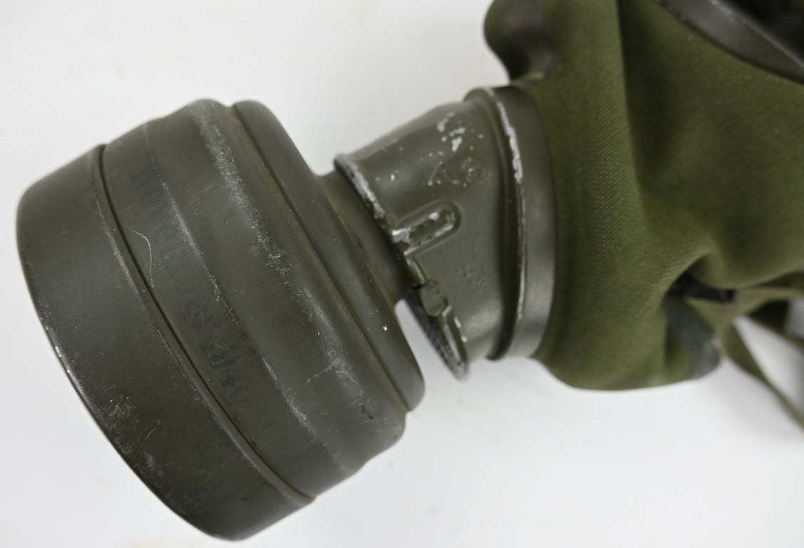 German Wehrmacht (Heer) M31 Gasmask & Cannister.