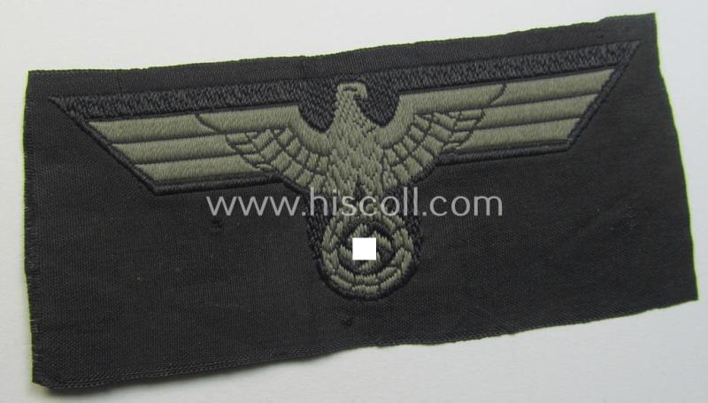 Superb, later- (ie. mid-) war-period, WH (Heeres) 'Panzer' side-cap- (ie. 'Schiffchen') eagle and dito cocarde both pieces as executed in greyish-blue-coloured linnen onto a black-coloured (and also linnen-based) background