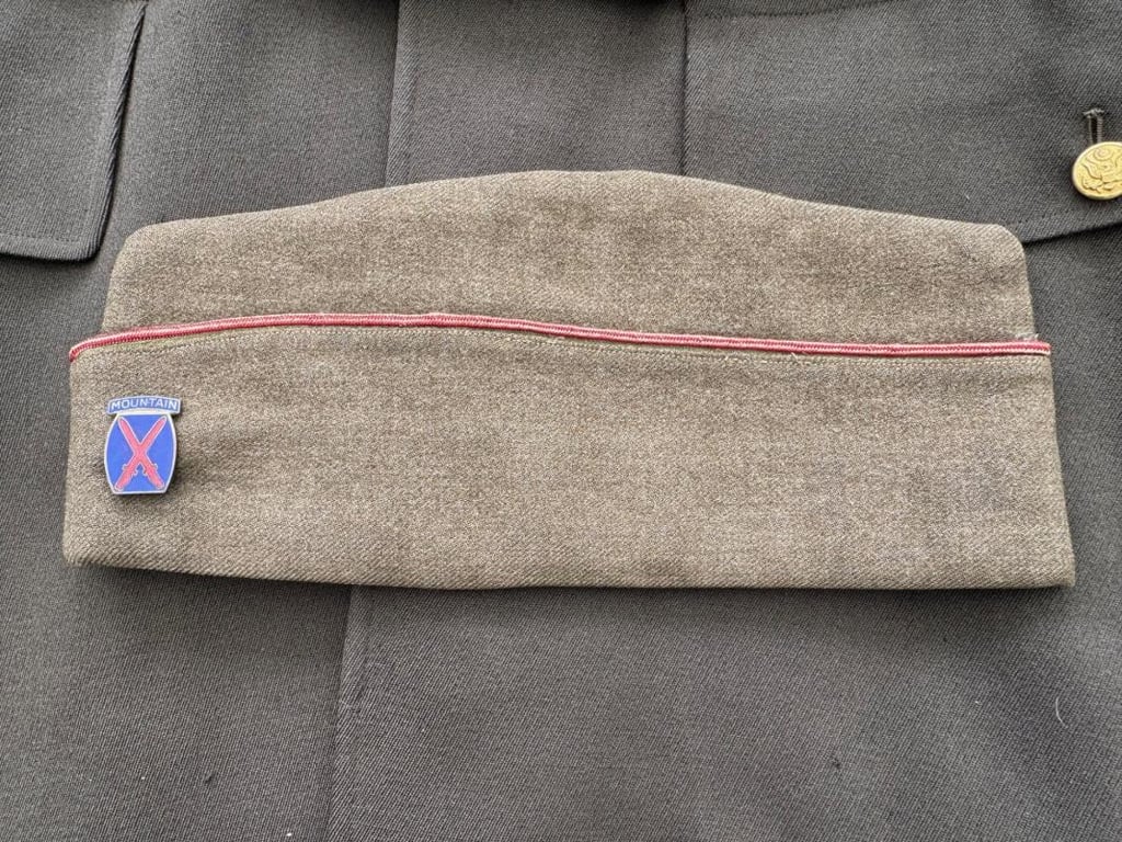US WWII Class A Tunic Mountain Division Officer and Side Cap