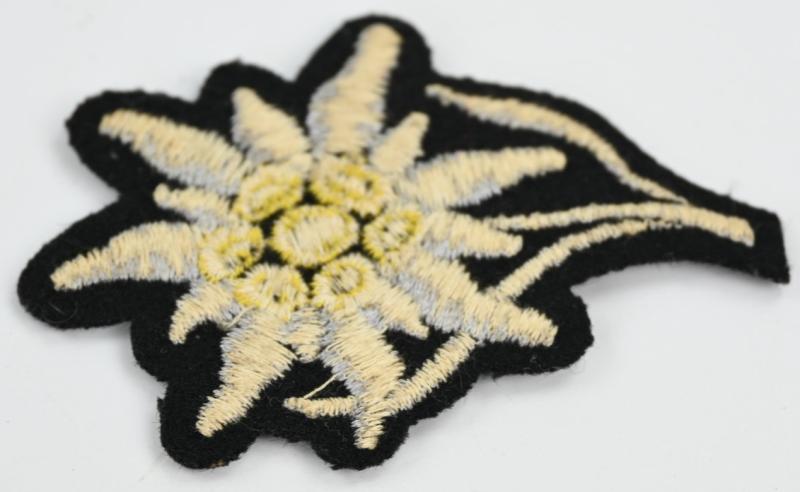 German Waffen-SS Gebirgsjäger Cap Badge