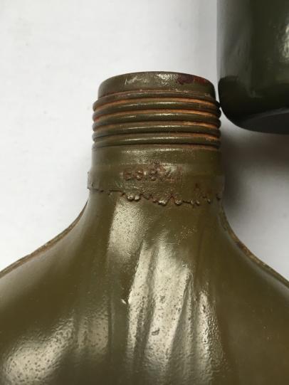 WH (Heer) M31 Canteen and Cup -44-