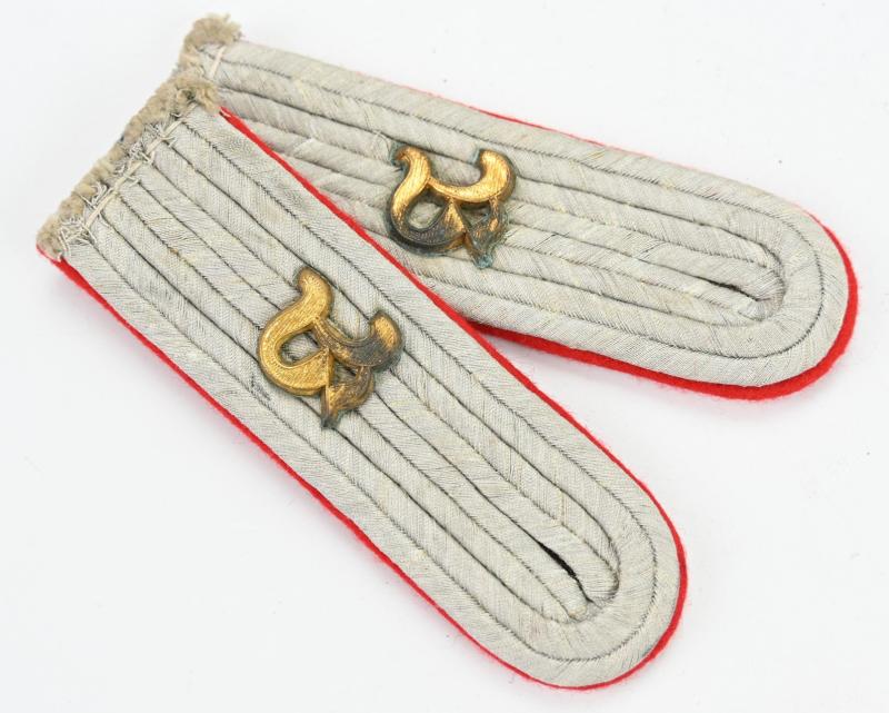 German WH Officer Artillery Beobachter Shoulderboards