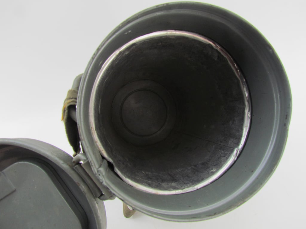 Kriegsmarine Grey Gasmask Cannister with straps