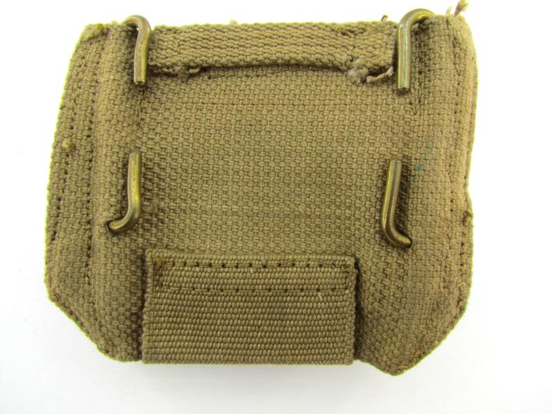British WWII Revolver Ammo Pouch