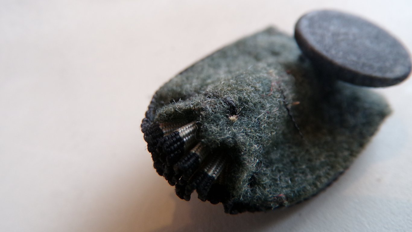 luxury version button hole Iron Cross WW1