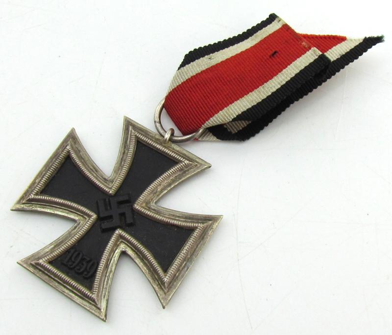 WH/SS Iron Cross Second Class ( EK2 ) Unmarked