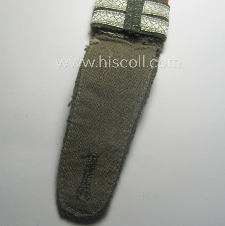 Single, WH (Heeres) 'M40 o. M43'-pattern, NCO-type shoulderstrap: 'Feldwebel u. Offiziers-Anwärter eines Pz- o. Panzerjäger-Abtlgs. o. Rgts.'