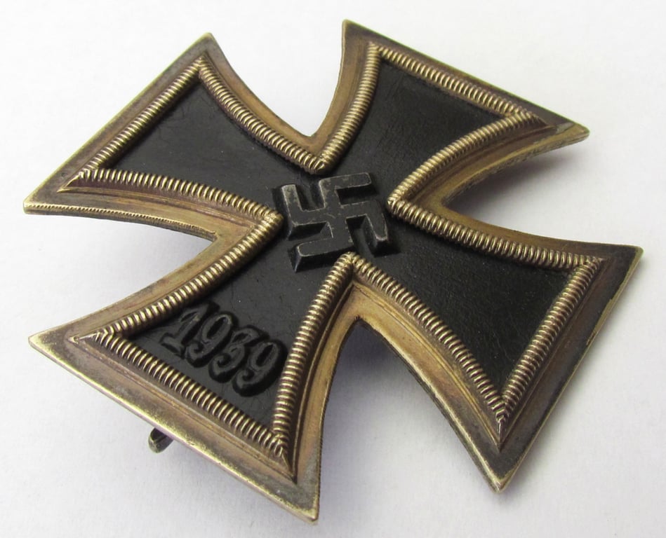 Iron Cross 1st Class 1939 (Eisernes Kreuz 1. Klasse) ( Paul Meybauer )