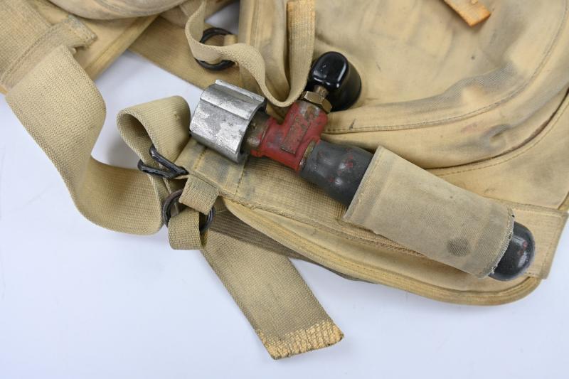 German LW Schwimmweste 10-30 B-2