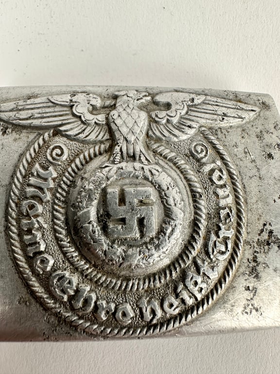 Waffen-SS aluminum belt buckle by SS 822/37 RZM