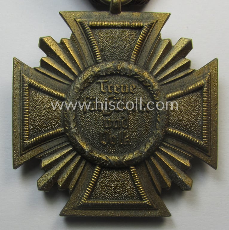 'N.S.D.A.P. Dienstauszeichnung in Bronze' (ie. '3. Stufe für 10 Jahre t. D.') being a non-maker-marked example that comes stored in its typical two-pieced (and/or: 'RzM M1/52'-marked)  etui as issued