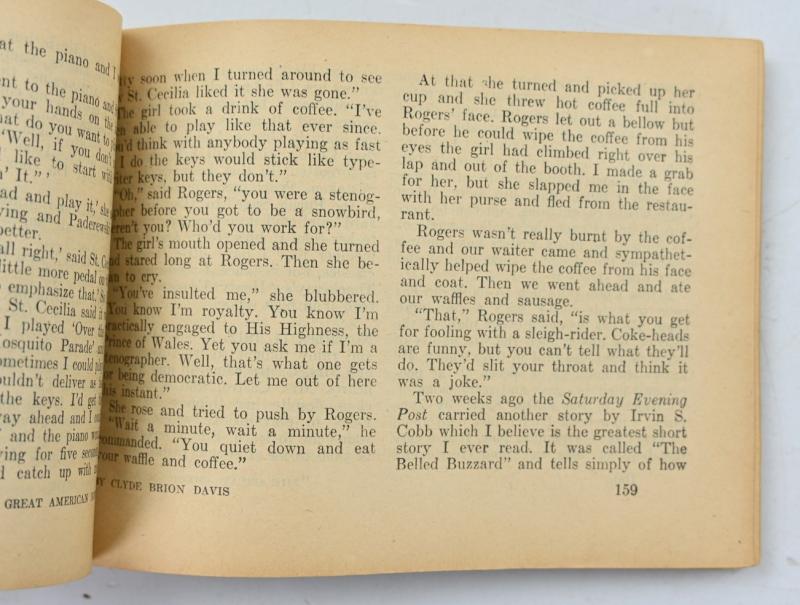 US WW2 Soldier Pocket Books