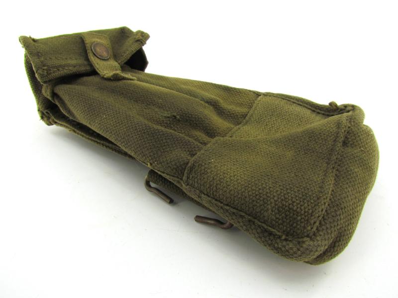 British WWII Basic Pouches ( Blancoed )