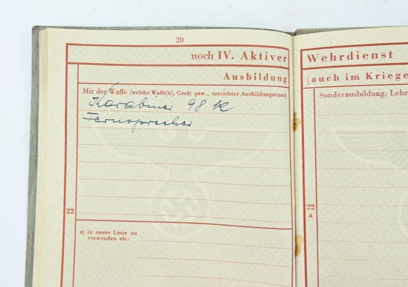 German WH Wehrpass A.E.A 33 (Mot)