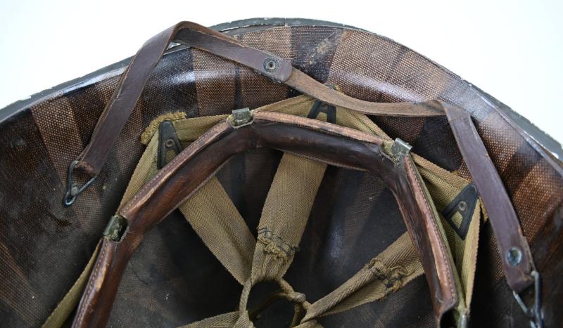 US WW2 M1 Swivel bale Combat Helmet