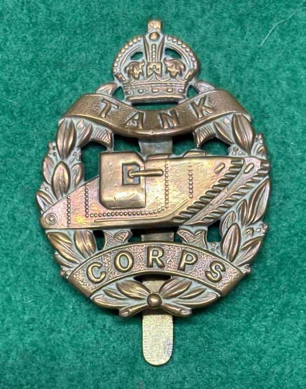 WW1 Tank Corps Slip On Title and Cap Badge