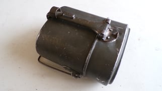 1934 Matching Mess Kit