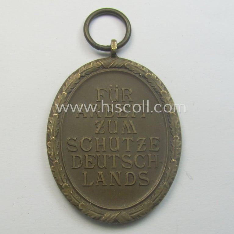 Medal-set: 'Deutsches Schutzwall Ehrenzeichen' (aka: 'Westwall'-medal) being a non-maker-marked- and/or: 'Buntmetall'-based specimen