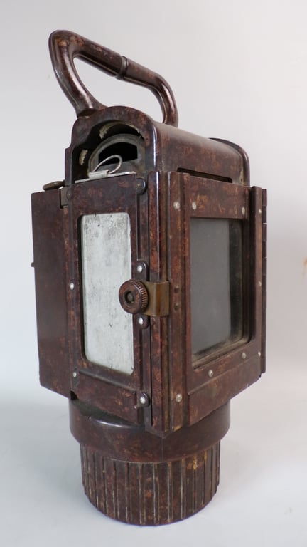 Einheitslaterne or (Bunker Lantern)