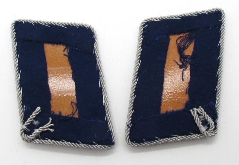Luftwaffe Sanitäter 'Leutnant' Collar Tabs