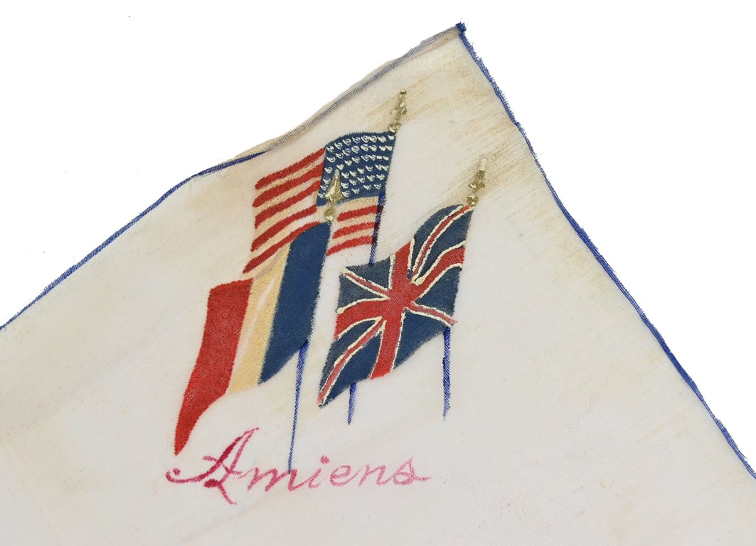 French WW2 Souvenir Handkerchief 'Amiens'
