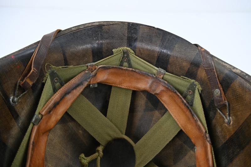 US WW2 M1 Swivel Bale Combat Helmet