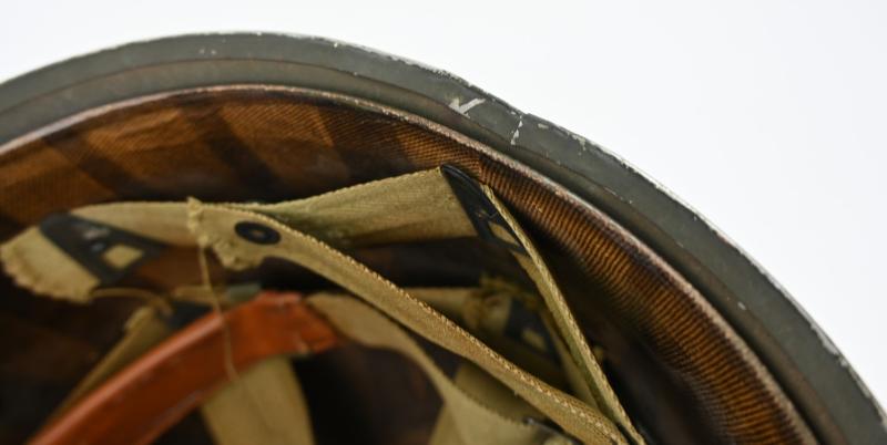 US WW2 M1 Swivel Bale Combat Helmet