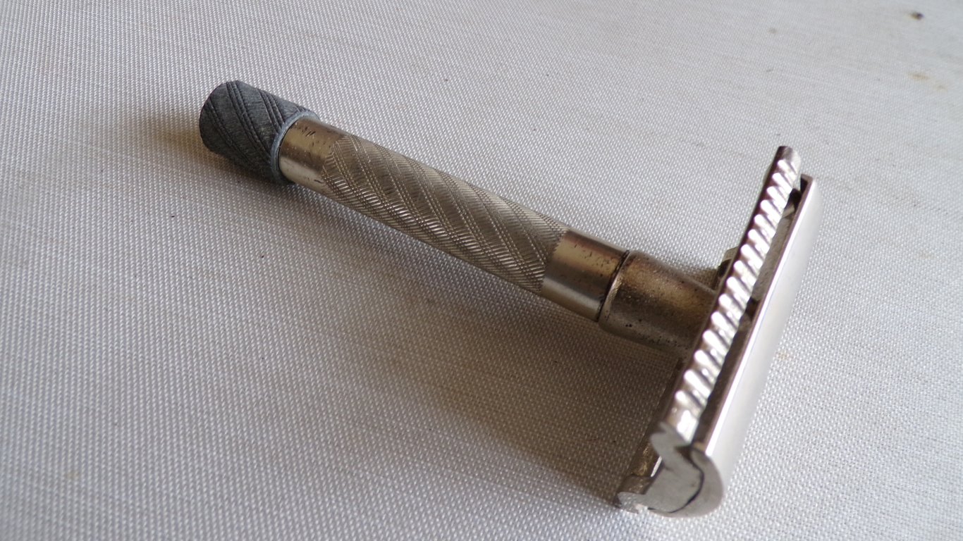 Rotbart Razor set (Zink knob Variant)