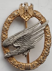 Reproduction Army parachutist badge