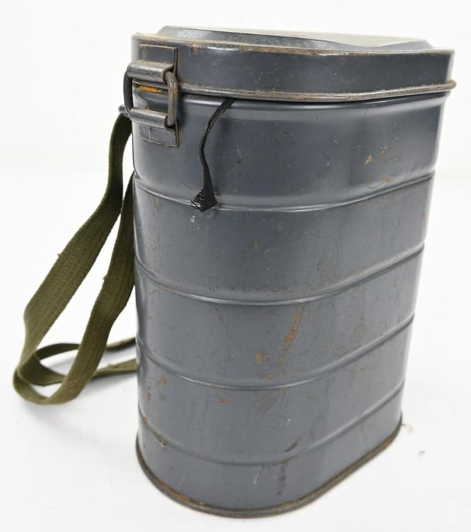 German Luftschutz VM37 Gasmask Tornister