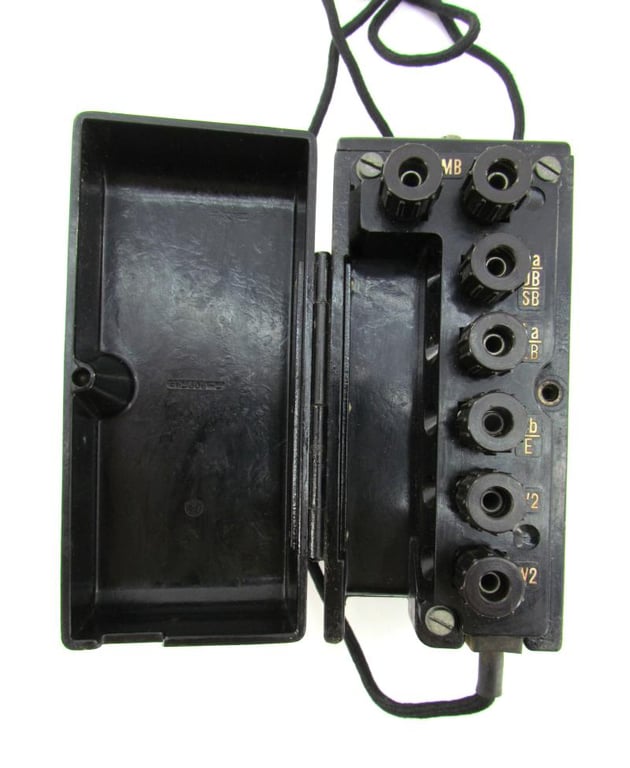 Wehrmacht Bakelite Desk telephone 38 with side box dated 1943