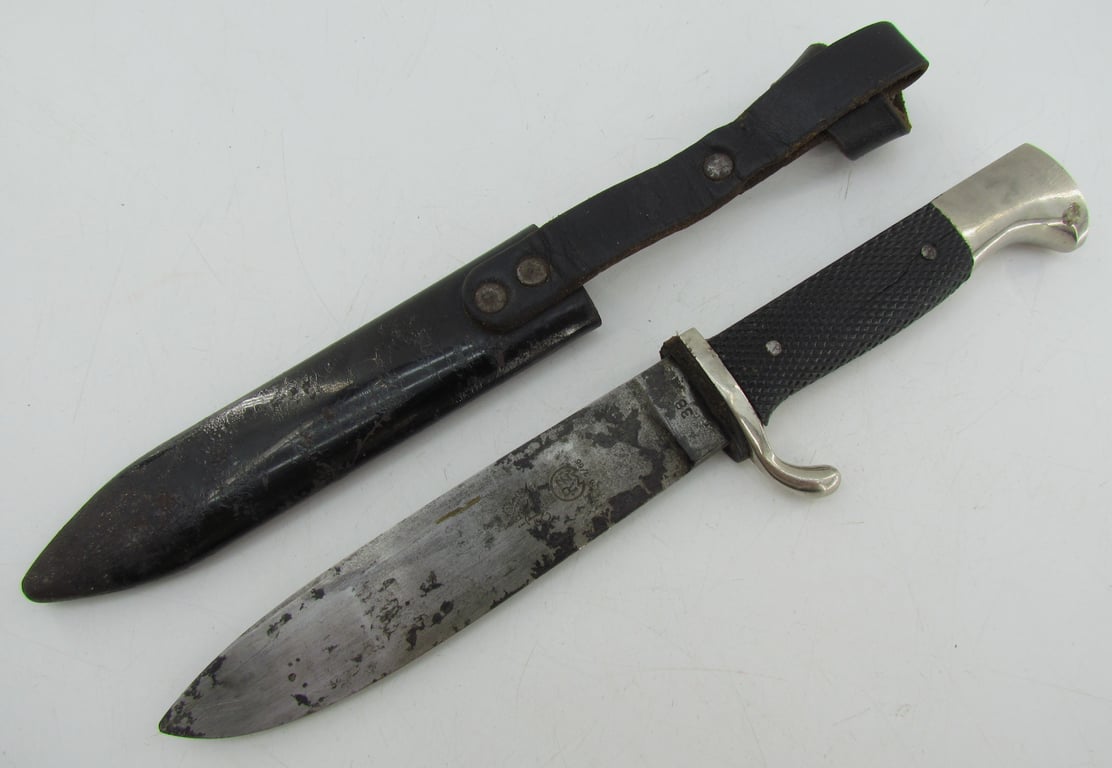 Hitler Youth Fahrtenmesser – Carl Eickhorn, Solingen – RZM M7/66 – 1938