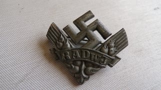RADwJ Commemorative Badge for Female Youth