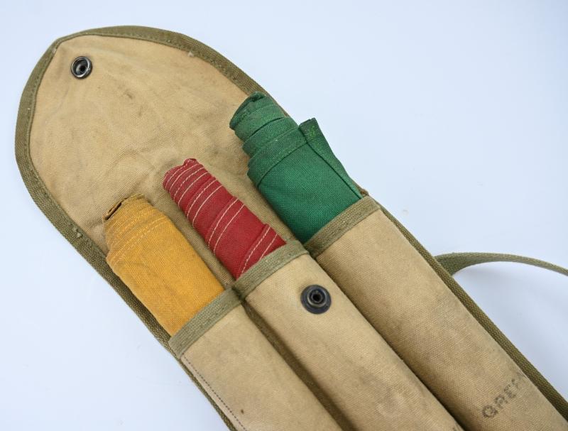 US WW2 Armored (Tank) Signal Flag Set MC-270
