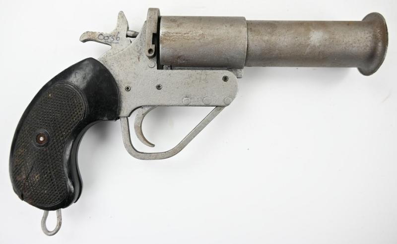 British WW2 Flare Pistol No.1 MK5 Flare Pistol with Leather Holster