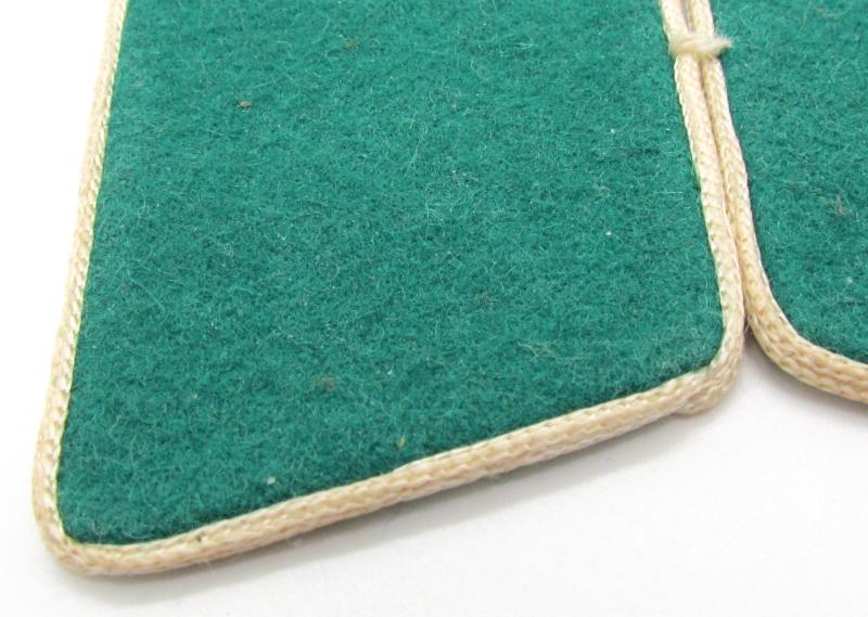 Luftwaffe Field Division collar tabs