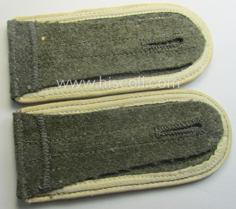 Pair of typical later-war-period- (ie. 'M44'-pattern) WH (Heeres) NCO-type shoulderstraps as was intended for usage by an: 'Unterfeldwebel eines Infanterie-Rgts.'