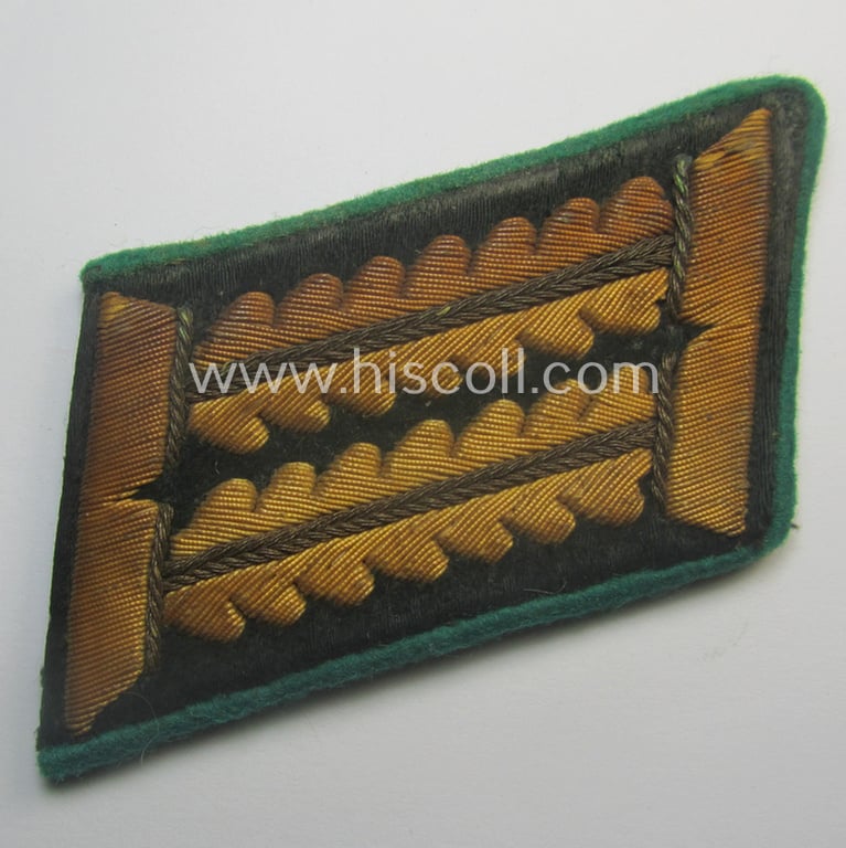 Superb - and fully matching and/or scarcely encountered! - pair of WH (Heeres) hand-embroidered, high-ranked officers'-type collar-patches as was intended for - and with certainty worn by! - a: 'Wehrmachtsbeamte des höheren Dienstes'
