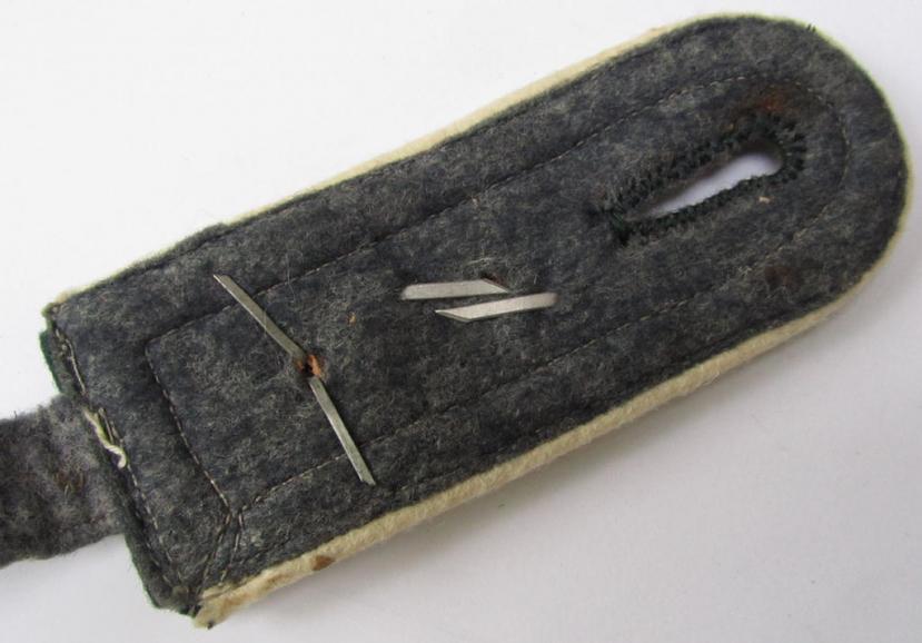 Neat - albeit regrettably single - IMO pre-war-period- (ie. 'M-36-pattern-', rounded styled-), neatly 'cyphered', WH (Heeres) NCO-type shoulderstrap, as was intended for usage by a: 'Feldwebel der Infanterie u. Mitglied eines Wehrkreis-Kommandos' 