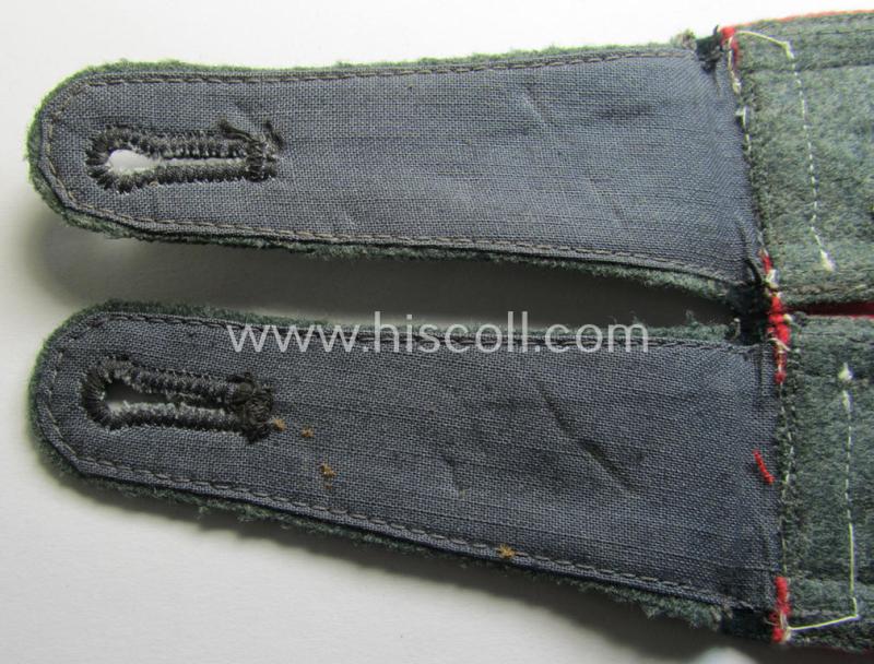 Superb - and fully matching! - pair of WH (Heeres), early-war period- (ie. 'M36 o. M40'-pattern) 'cyphered' NCO-type shoulderstraps as was intended for an: 'Oberfeldwebel eines Panzerjäger-Abts. o. Rgts.'