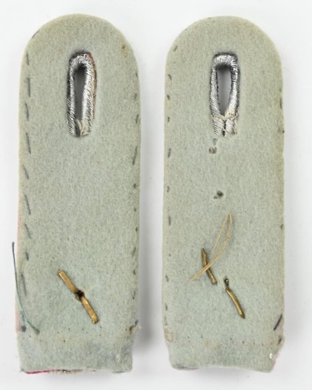 German WH Officer Shoulderboard Set Infantry