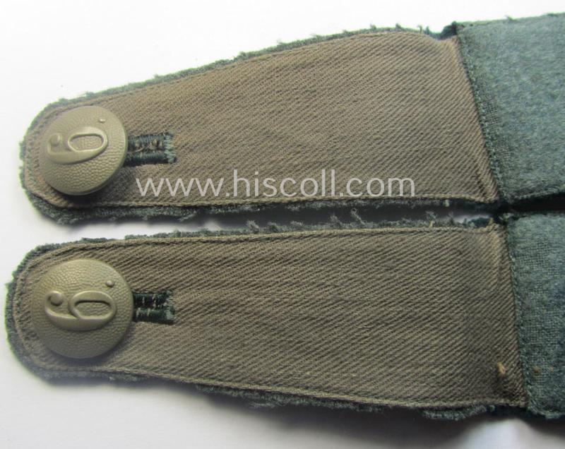 Pair of early- (ie. pre-) war-period, WH (Heeres) 'M36'- (ie. 'M40'-) pattern 'cyphered' (pointed-styled!) EM-type shoulderstraps as intended for an: 'Soldat u. Mitglied des Artillerie-Rgts. 50'